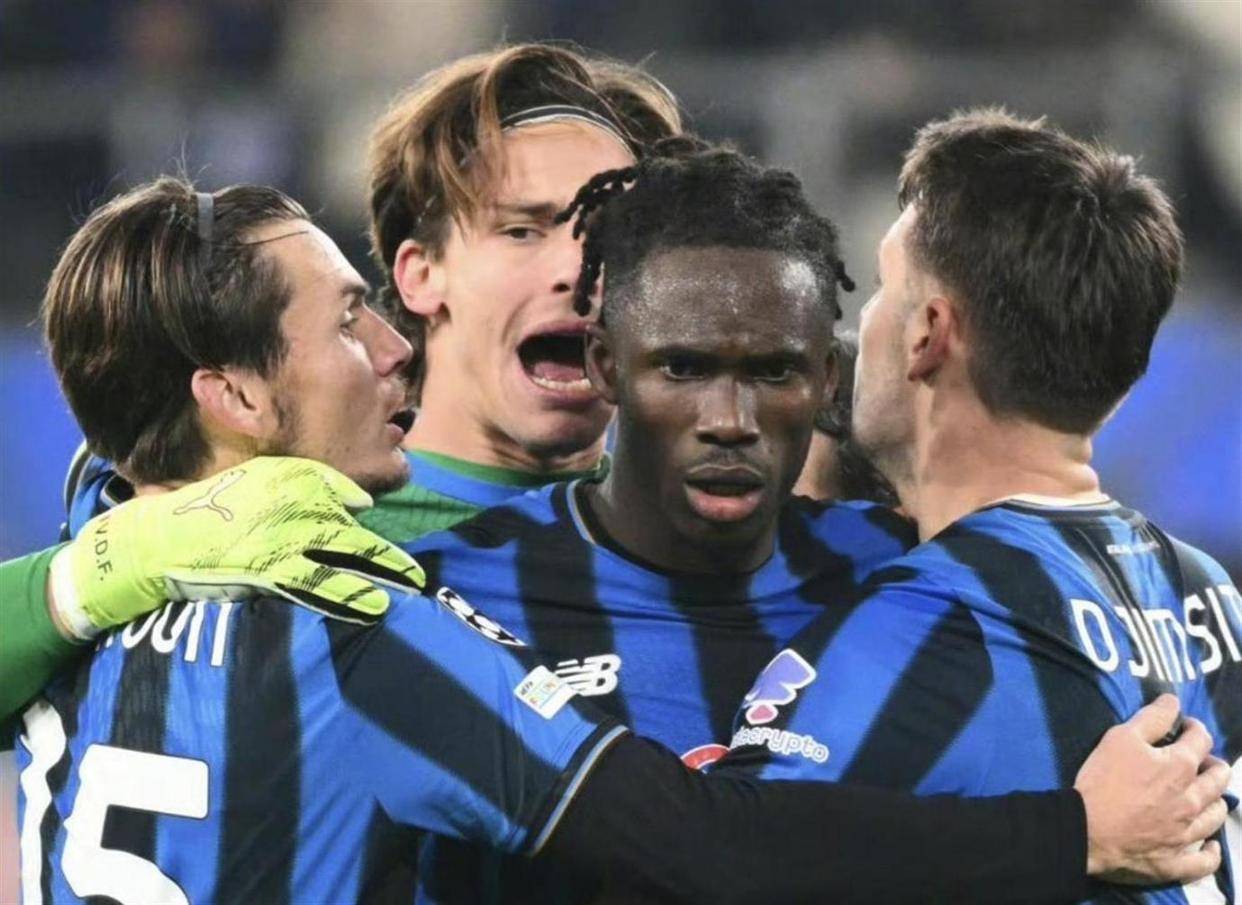 包含重磅！AC米兰再遭质疑备战法国杯今夜菲尼克斯太阳调整名单以备欧冠，今夜切尔西门线救险——足总杯节点到来的词条