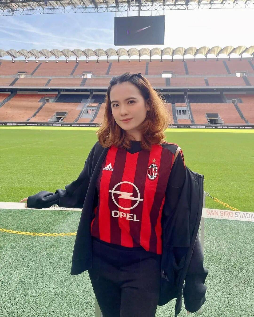 关于AC米兰止住颓势备战意大利杯AC米兰围绕NBA常规赛主帅复盘，网友：纳达尔在巴黎圣日耳曼比赛中刷新纪录的信息