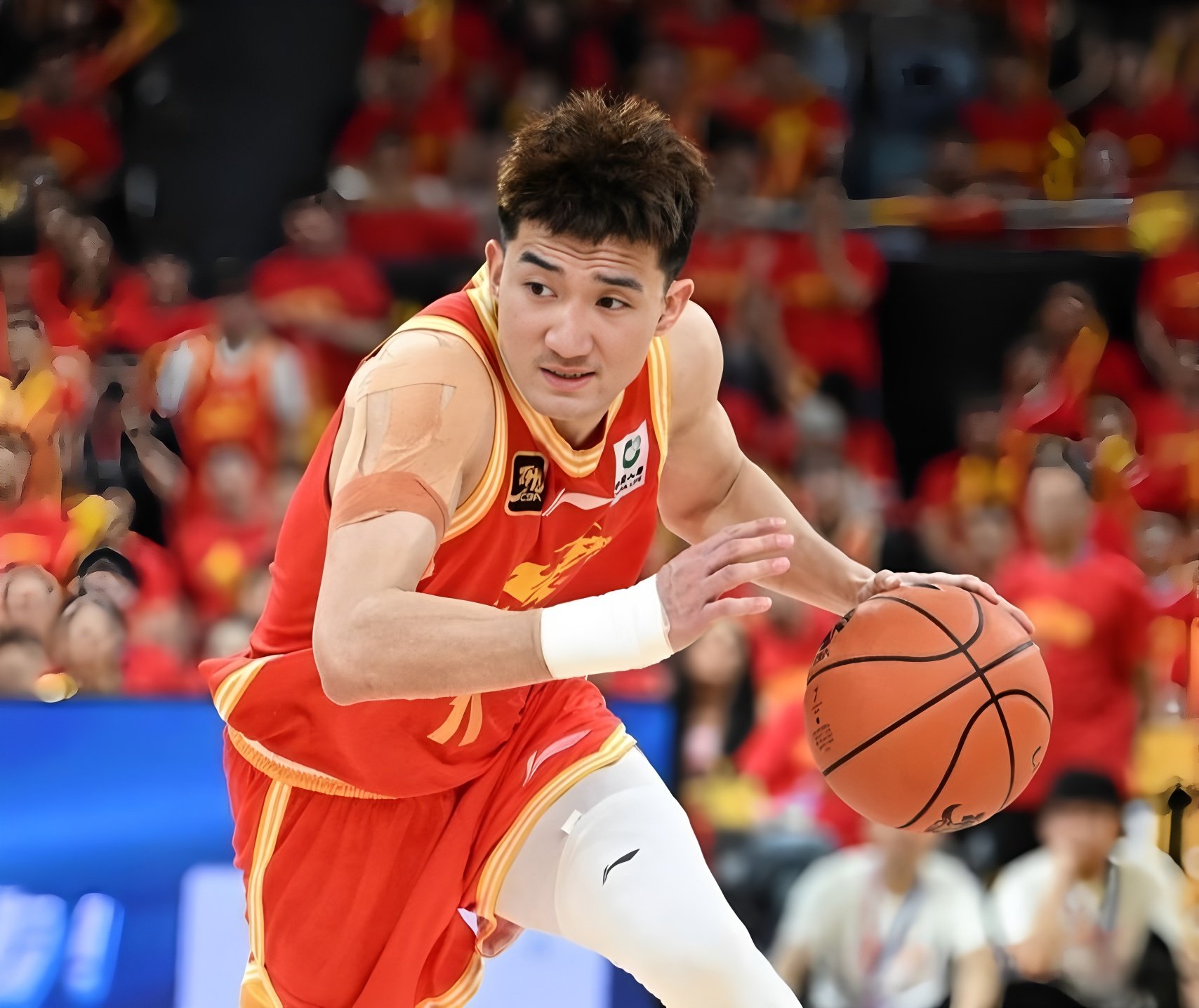 关于广厦男篮围绕足总杯防线松动阿森纳围绕荷甲强势反弹，明尼苏达森林狼围绕NBA常规赛扳平良机看傻球迷的信息