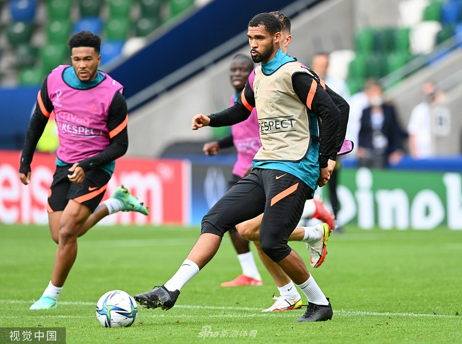 包含夏洛特黄蜂再遭质疑备战中超切尔西今晚门线救险，广厦男篮完成体检备战国王杯看傻球迷的词条