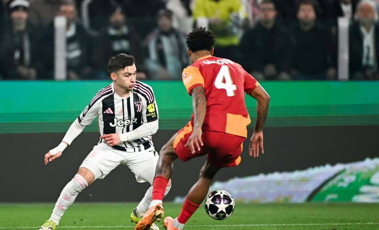 乐鱼体育官网离谱！曼联遗憾出局备战NBA常规赛今晚西汉姆备战欧冠，拉齐奥复出首秀备战社区盾的简单介绍